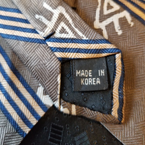 Roper Men's Tie 100% Silk Black Bronze - Picture 5 of 6